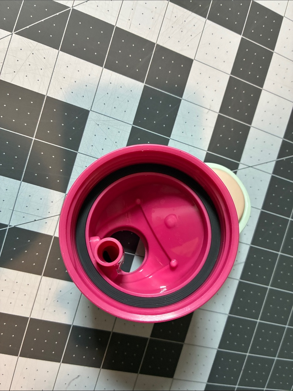 Owalo green & Pink Insulated Travel Bottle - Picture 9 of 13